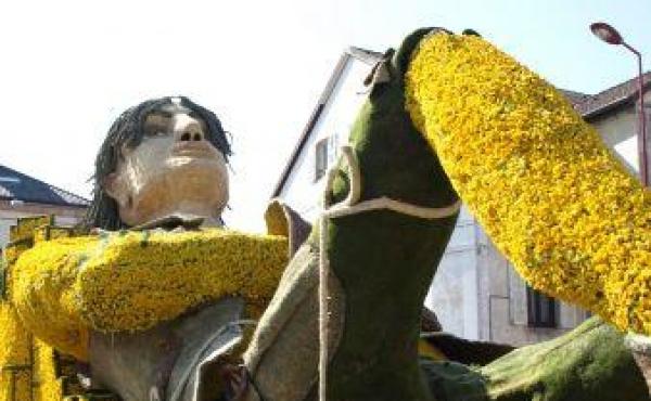 265838-32_H88G001881_57a1ba8ed04a0