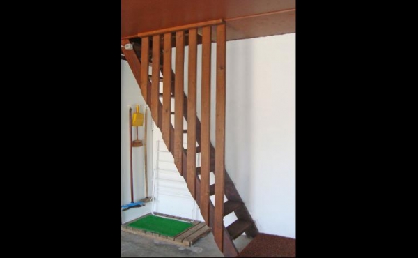 g0034-escalier-555477